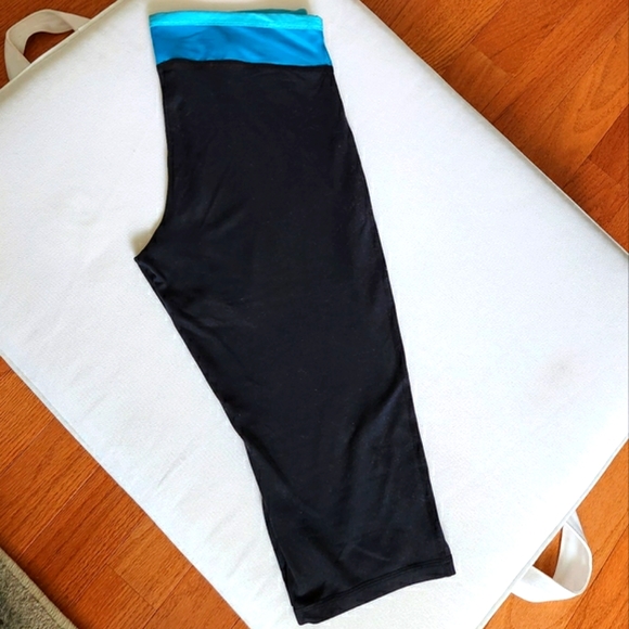 Champion C9 Black Running Yoga Legging - Picture 2 of 2